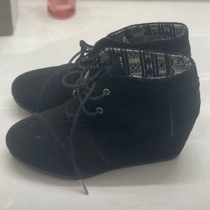 Toms wedge boot